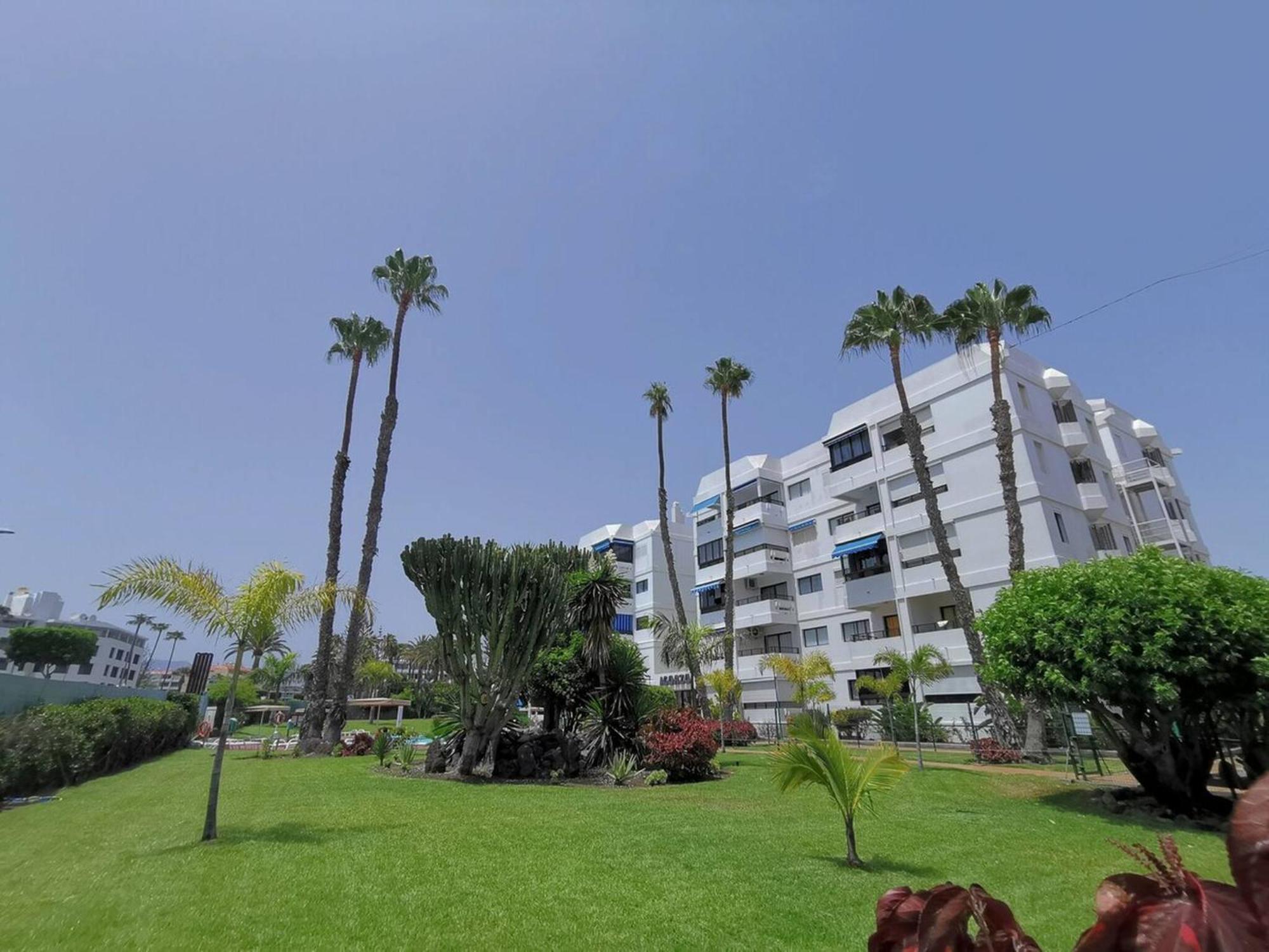 Iguazu 403 Yumbo Stunning View By Pride Holiday Rentals Playa del Inglés Exterior foto